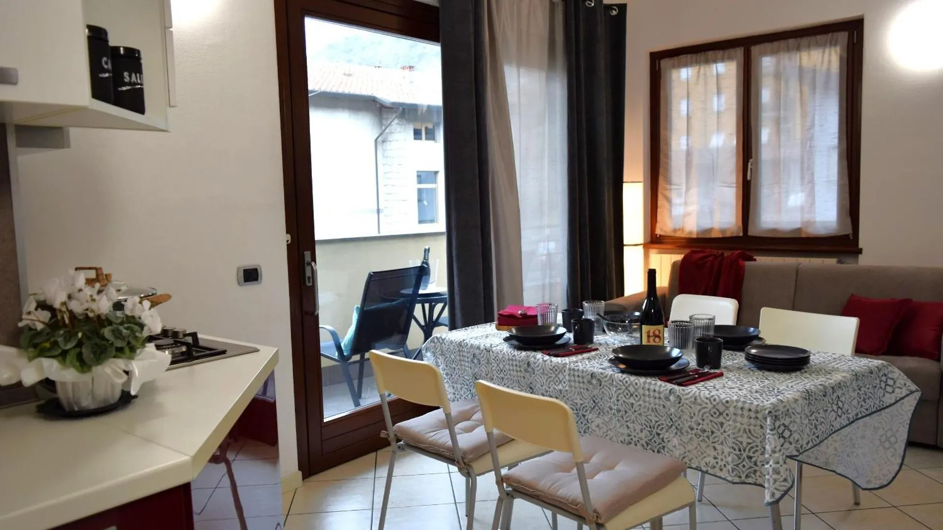 Onda Del Lago Mountain Lake Iseo Hospitality Castro  0*, Castro (Lombardy) Italy